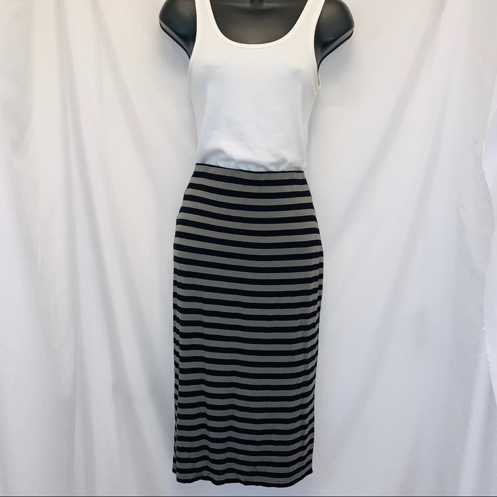 𝅺VINCE Camuto Tube Skirt/ Size Small - Picture 2 of 4